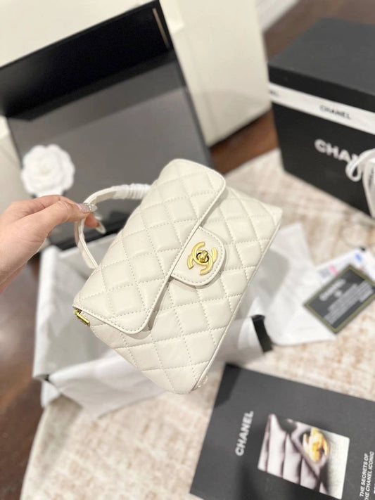 CHANEL 26P Horizontal Kelly Bag