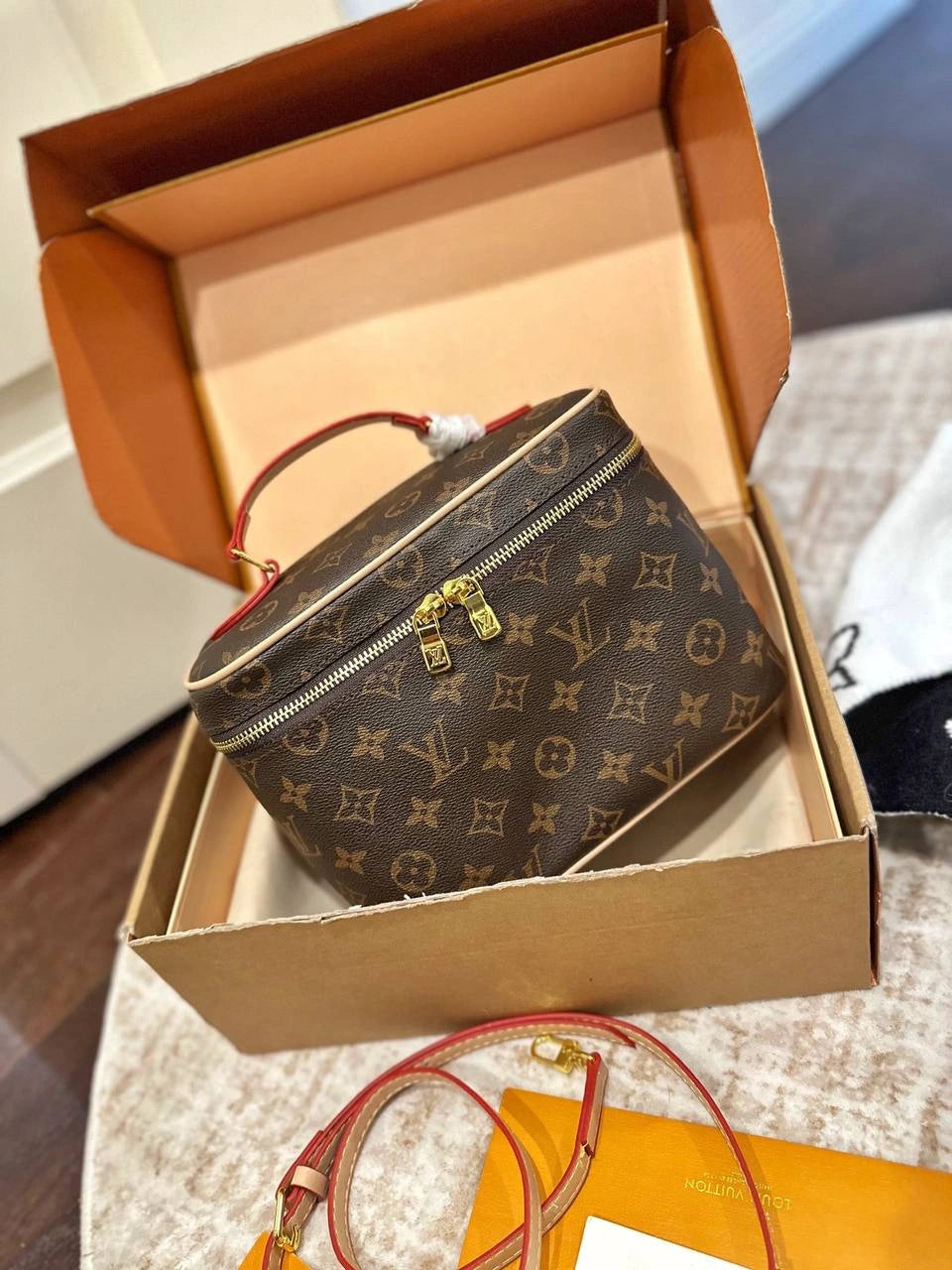 LV Vanity Case – Monogram Edition