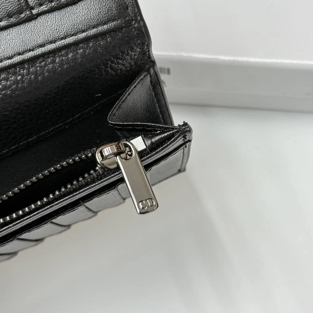 DIOR V02 Embossed Long Wallet