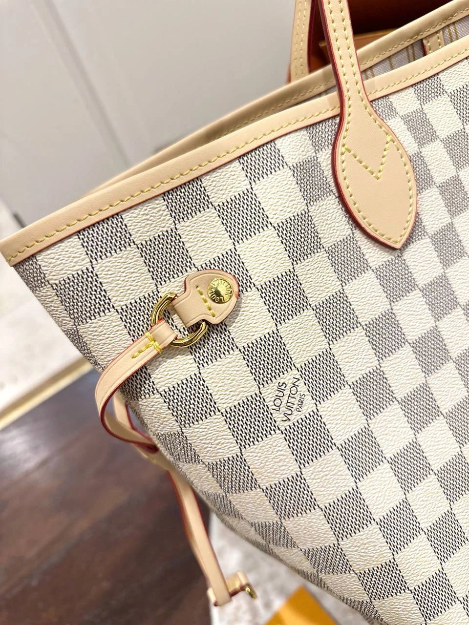 LV Neverfull Tote – Damier Azur