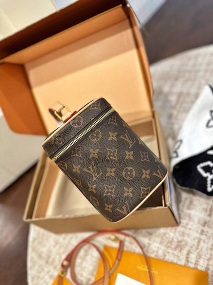 LV Vanity Case – Monogram Edition