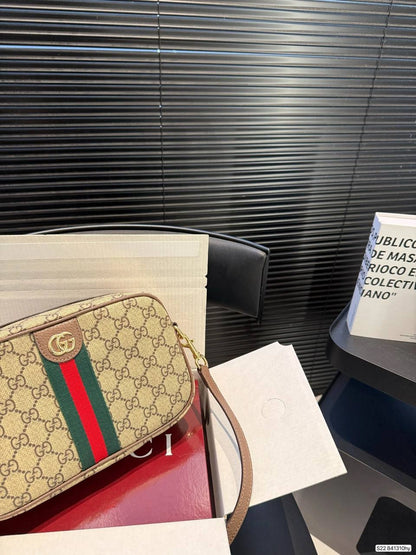 Gucci GG Camera Messenger Bag
