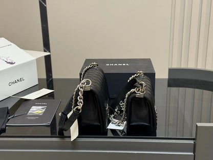 CHANEL Le Boy Chain Bag (BLACK SILVER)
