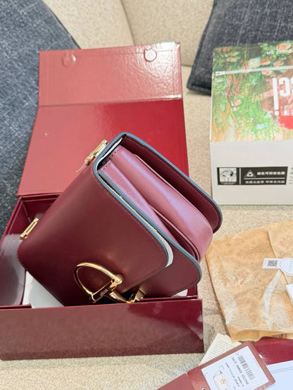 Gucci Siena Shoulder Bag (Saddle / Tofu Bag Style)