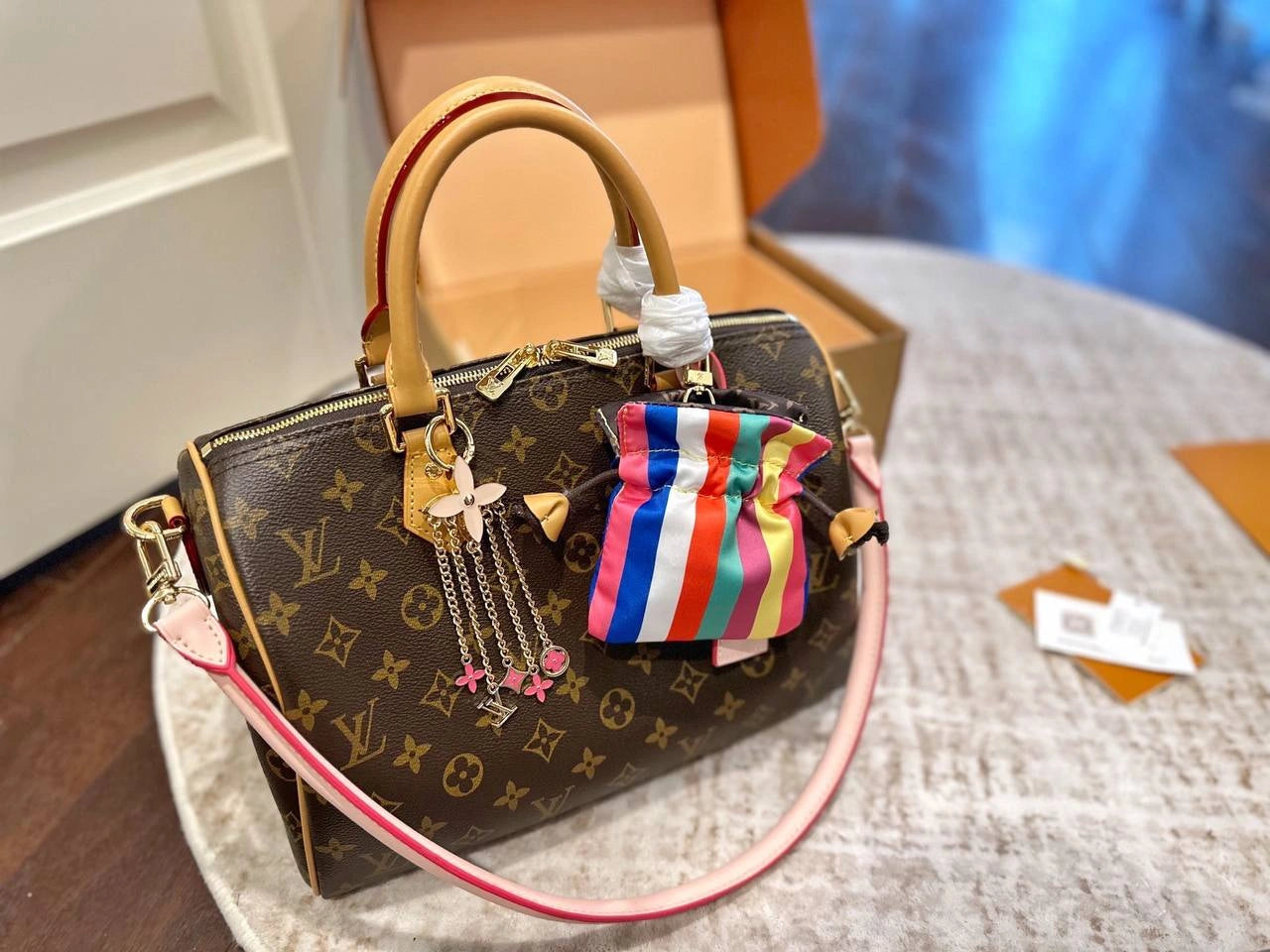 LV Keepall Bandoulière 30