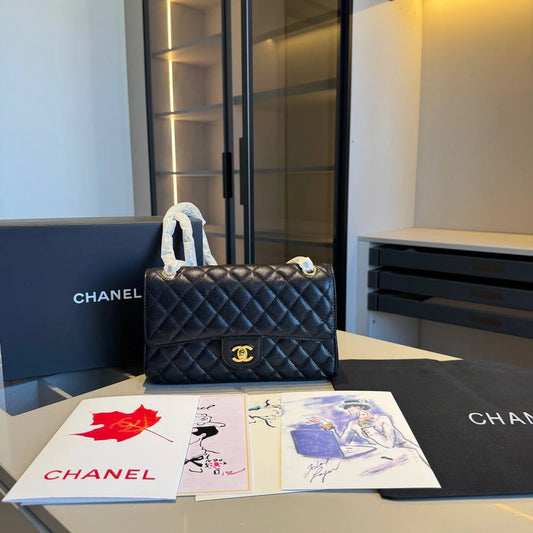 CHANEL Classic Flap (CF) Quilted Chain Bag