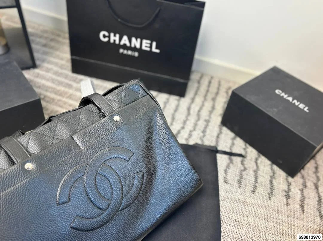 CHANEL Classic Tote Bag