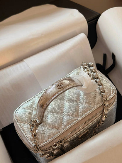 CHANEL Mini Box Bag