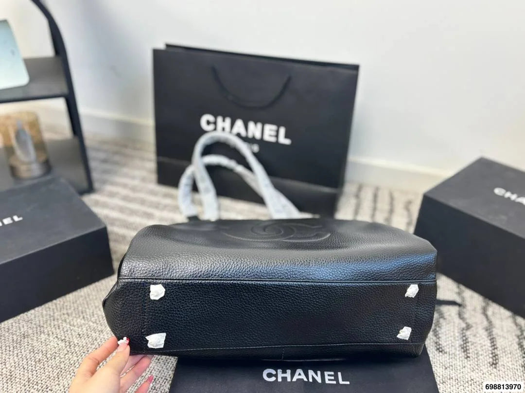 CHANEL Classic Tote Bag