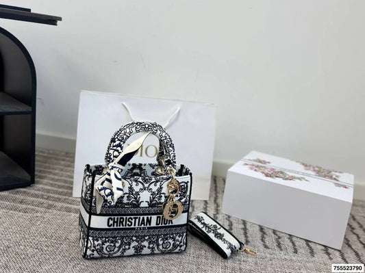 DIOR Lady D-Lite Embroidered Tote
