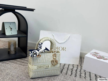 DIOR Lady D-Lite Embroidered Tote (WHITE)